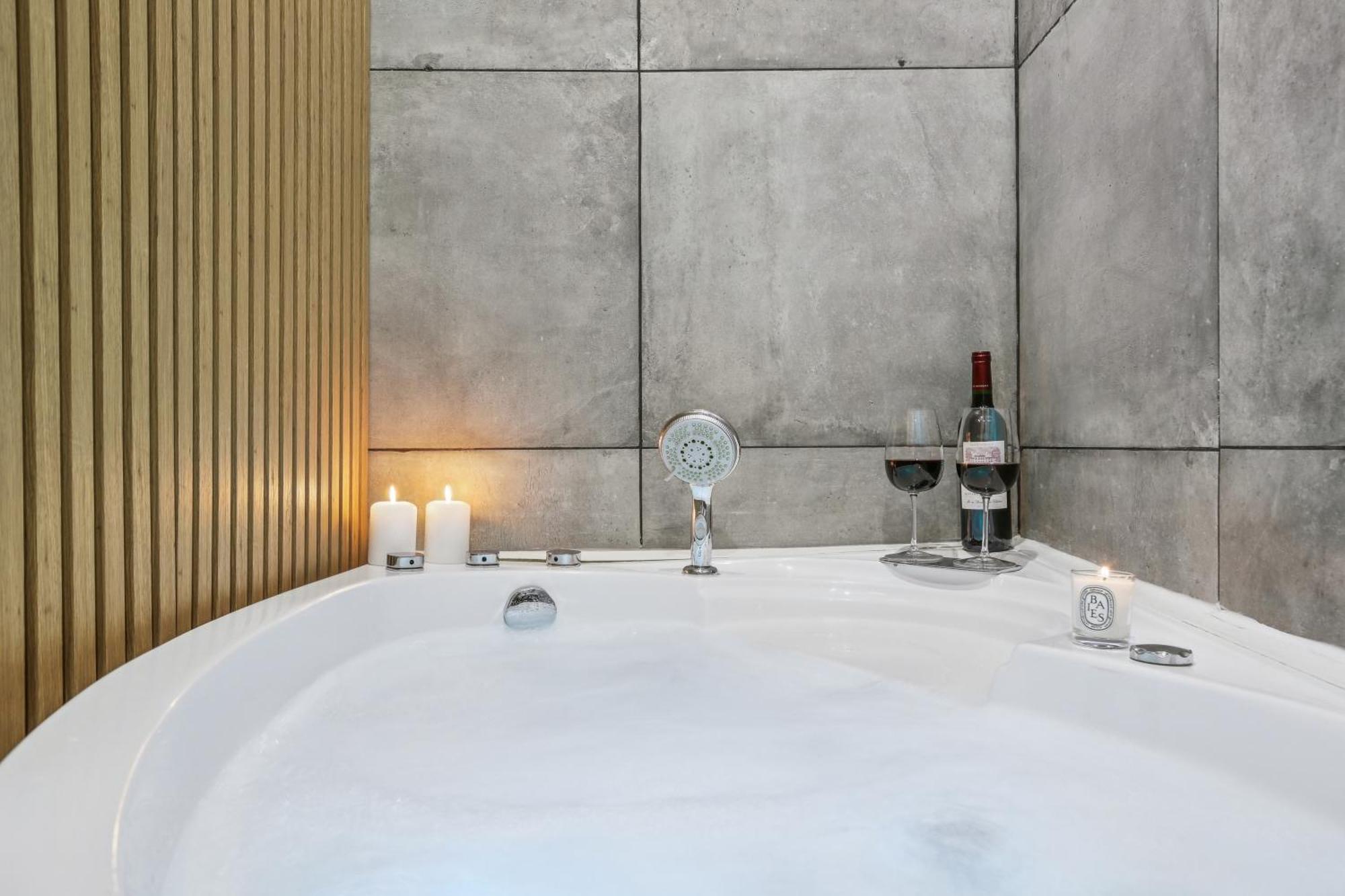 Apartment Lavie Maison Eiffel Ac Hot Tub